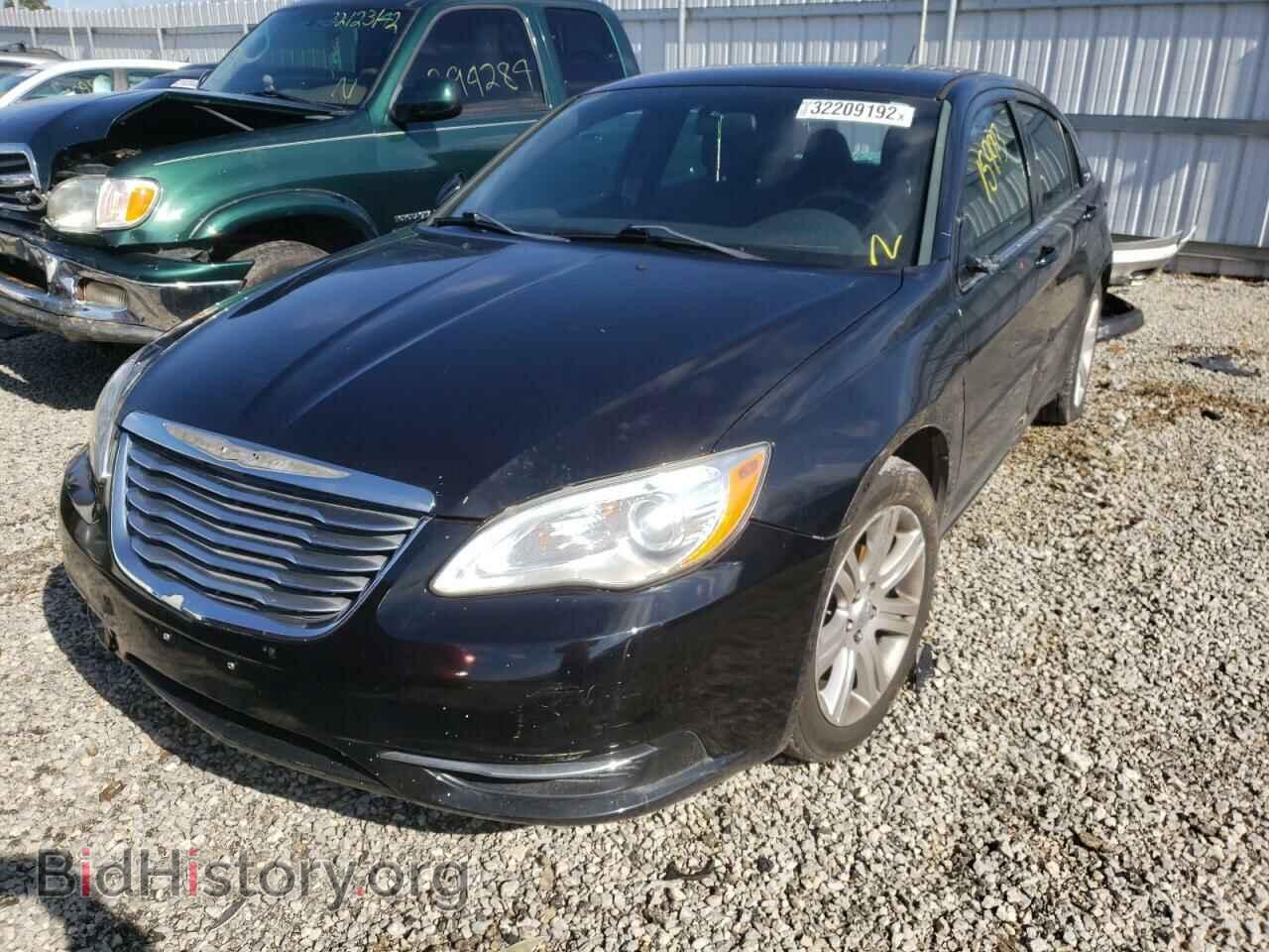 2013 CHRYSLER 200 - VIN: 1C3CCBBB1DN656686 - Фото 2