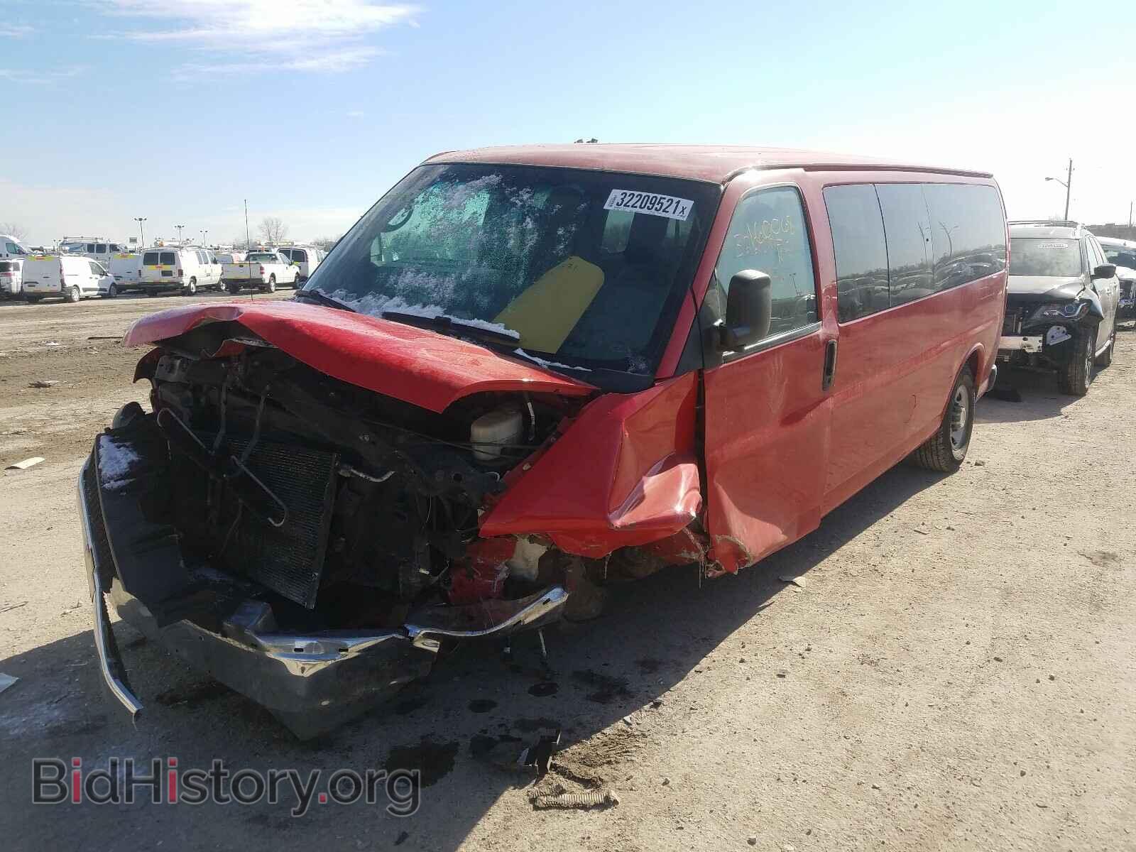 2011 CHEVROLET EXPRESS - VIN: 1GAZG1FG5B1160068 - Фото 2