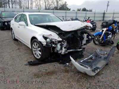 2007 Lexus LS460 LS 460, белый — VIN JTHBL46F175002046, Copart