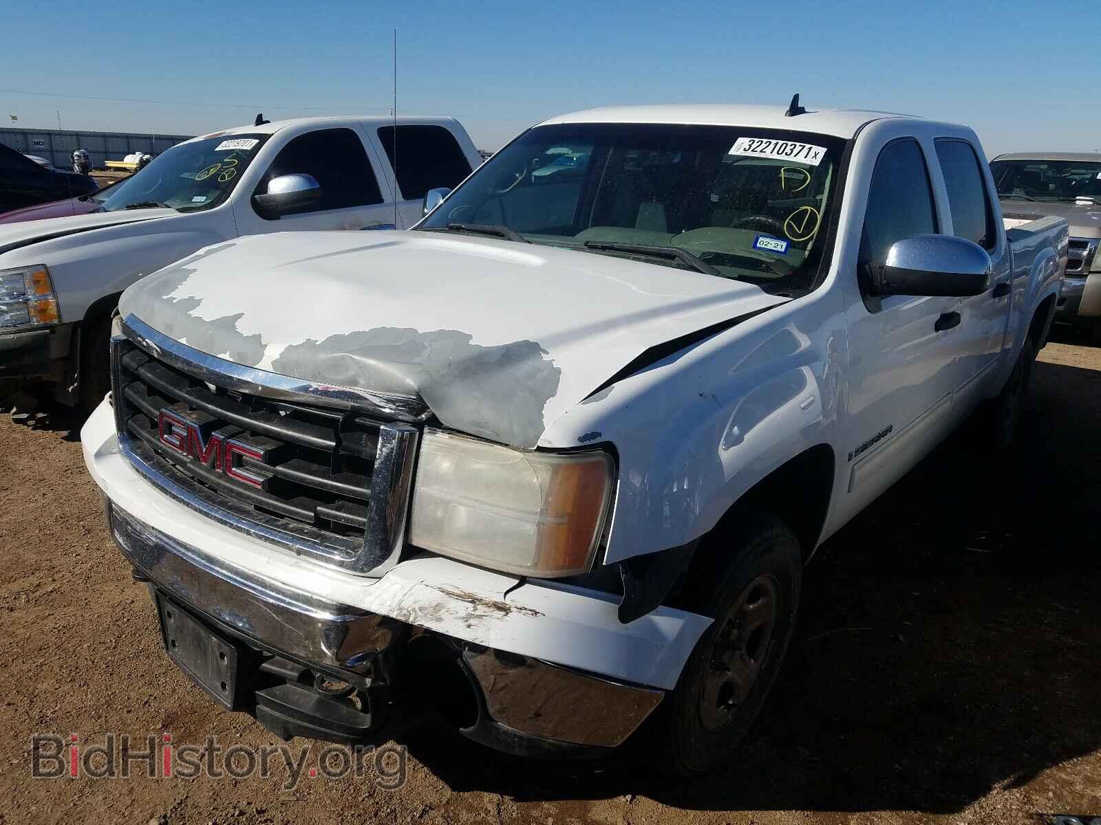 2007 GMC SIERRA - VIN: 3GTEC13C87G548570 - Фото 2