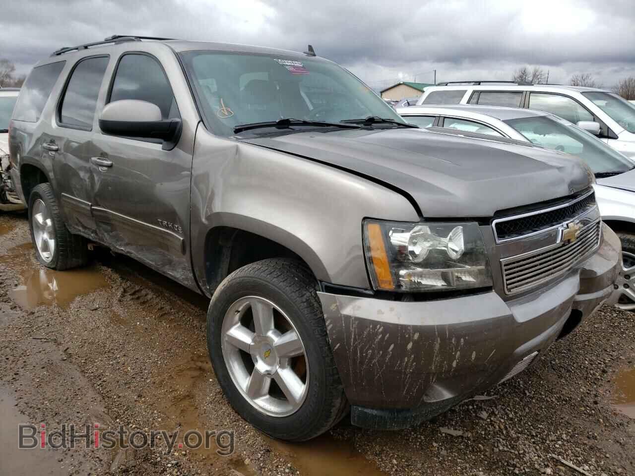 Photo 1GNSKAE04BR174578 - CHEVROLET TAHOE 2011