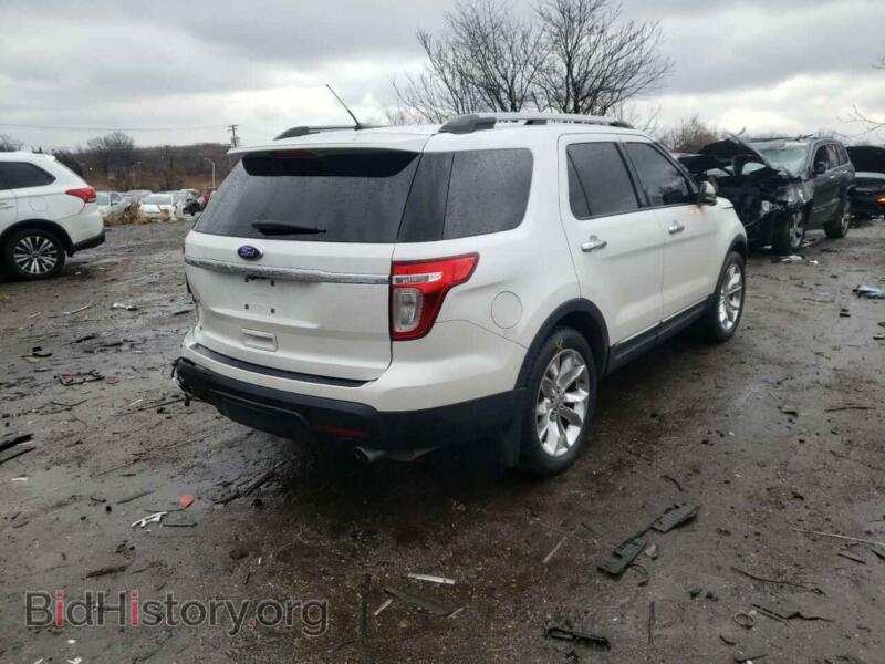 2011 Ford EXPLORER (VIN 1FMHK7F8XBGA44970) — photo 4 of 10