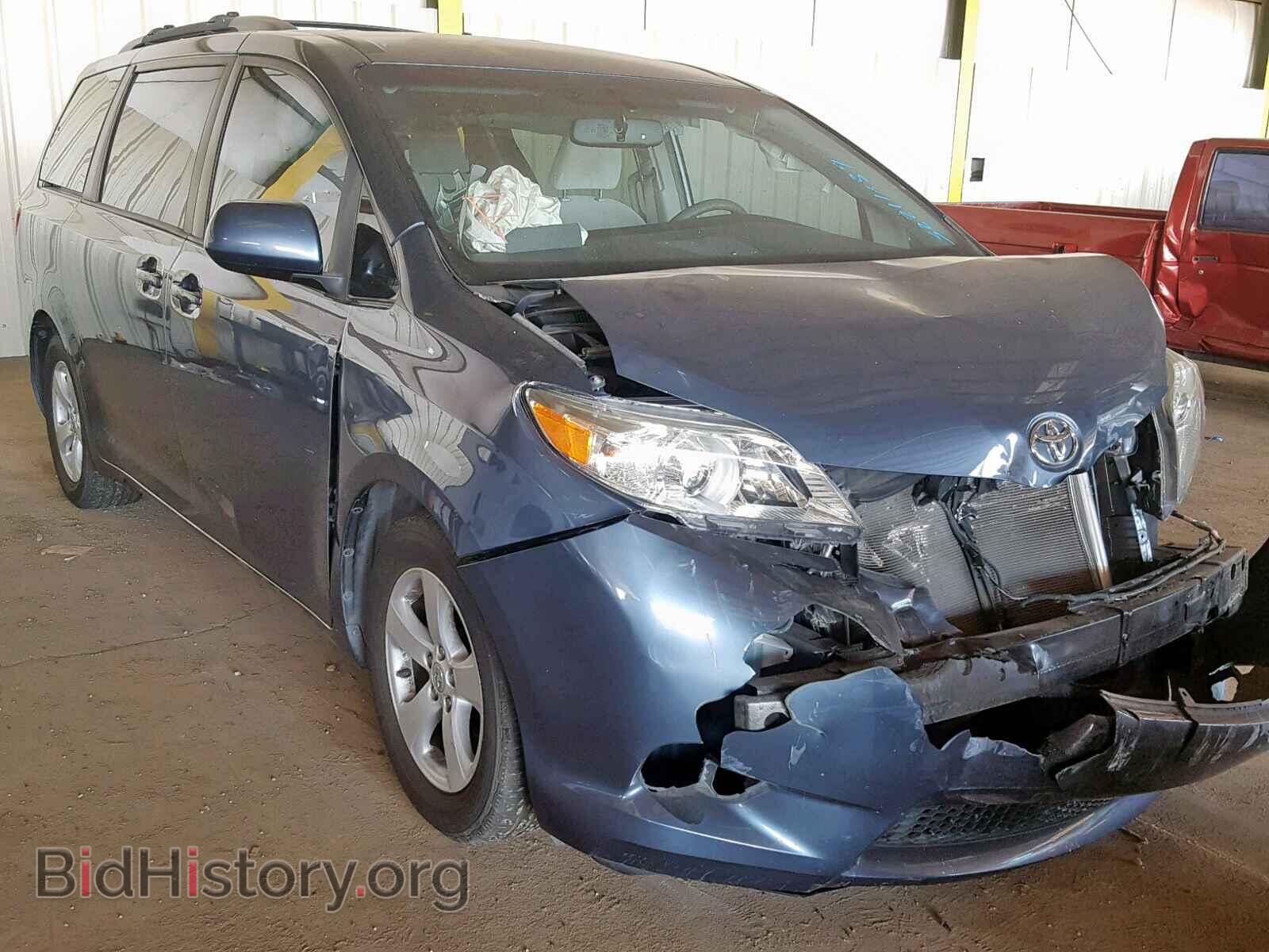 Photo 5TDKK3DCXFS582011 - TOYOTA SIENNA LE 2015