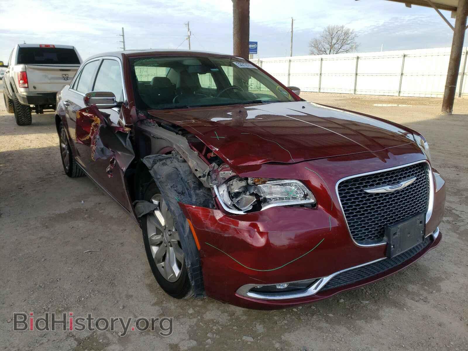 Фотография 2C3CCAKG8JH268297 - CHRYSLER 300 2018