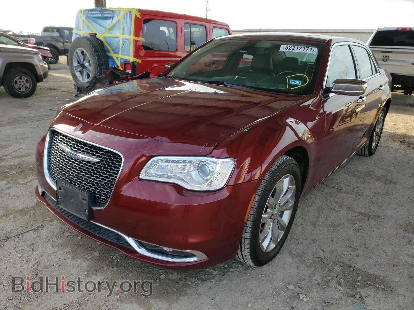 2018 CHRYSLER 300 - VIN: 2C3CCAKG8JH268297 - Фото 2