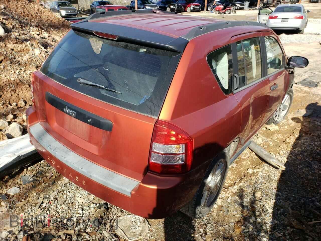 2009 JEEP COMPASS - VIN: 1J4FT47AX9D189067 - Photo 4