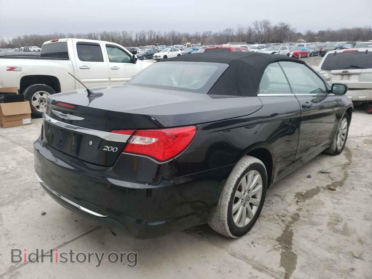 2011 CHRYSLER 200 - VIN: 1C3BC2EB9BN576847 - Фото 4