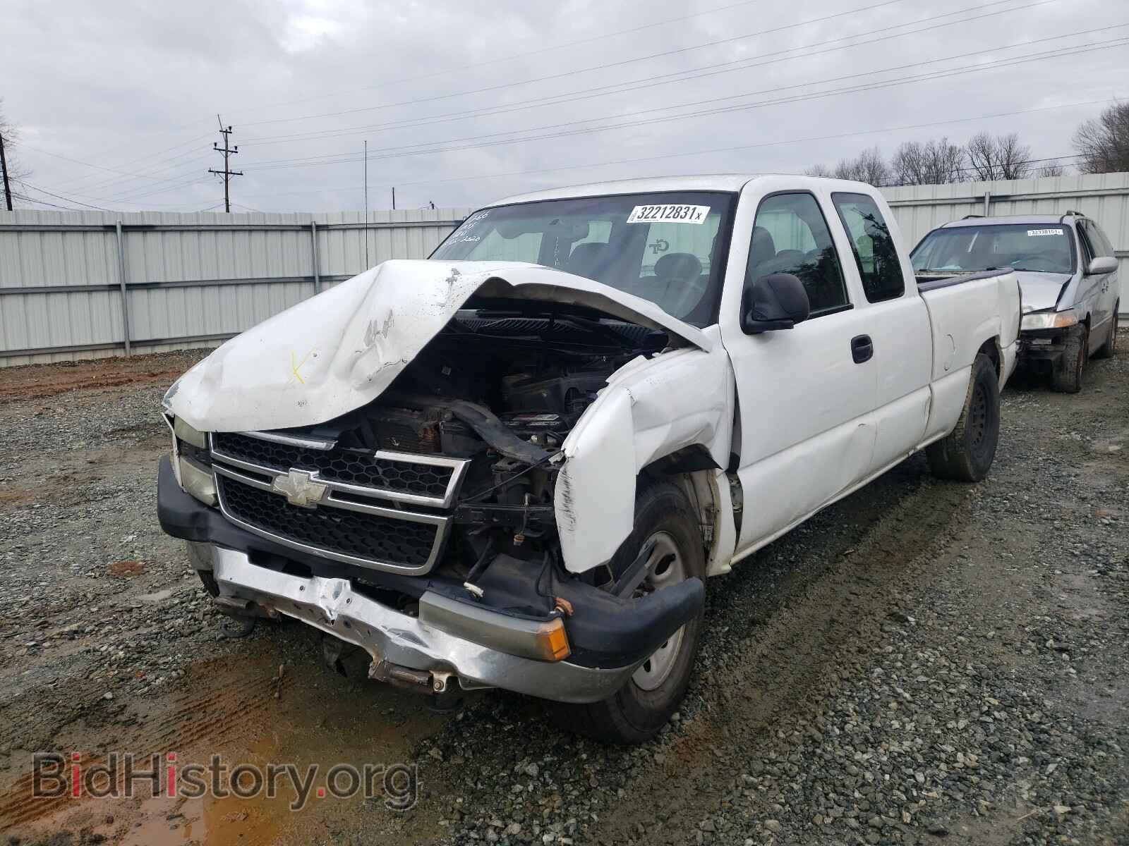 2006 CHEVROLET SILVERADO - VIN: 1GCEC19V76Z237266 - Фото 2