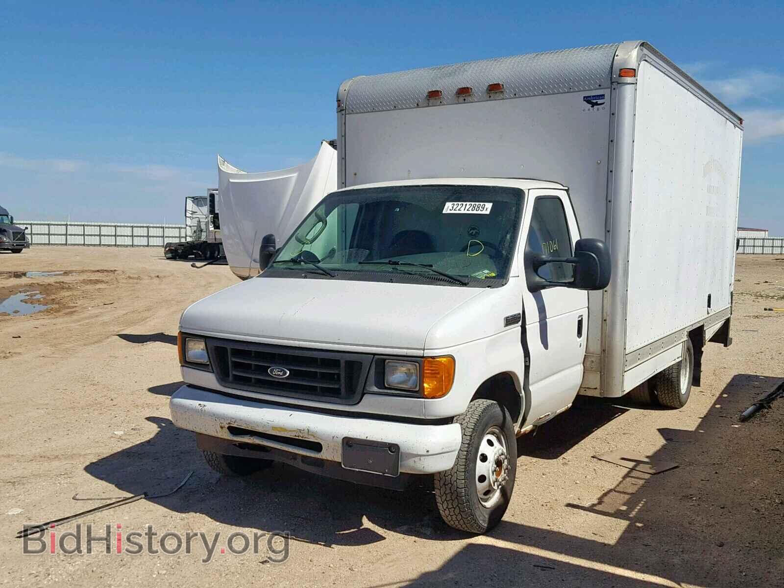 2006 FORD ECONOLINE - VIN: 1FDWE35L26HB07346 - Фото 2