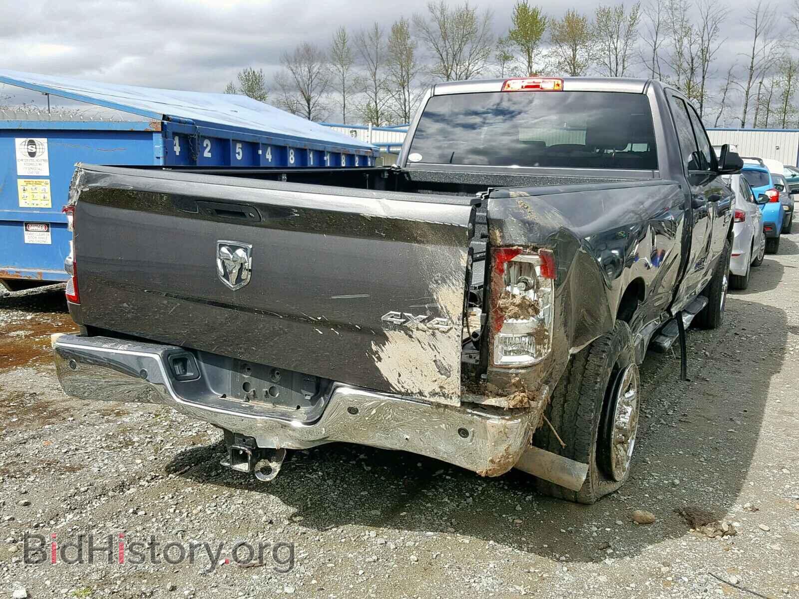 2017 RAM 3500 ST - VIN: 3C63R3GL2HG683175 - Фото 4