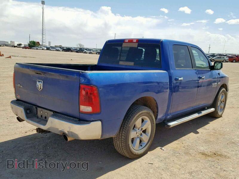 2017 RAM 1500 SLT (VIN 3C6RR6LT7HG592372) — photo 4 of 10