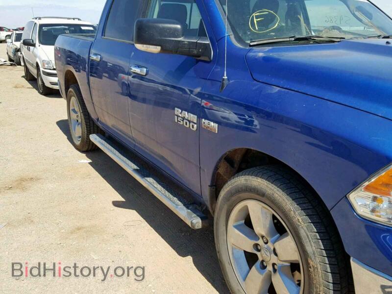 2017 RAM 1500 SLT (VIN 3C6RR6LT7HG592372) — photo 9 of 10