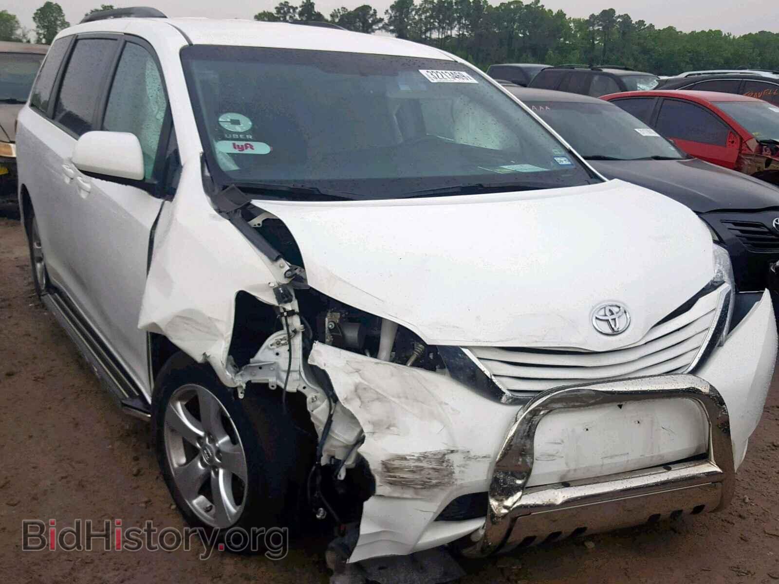 Фотография 5TDKZ3DC0HS857318 - TOYOTA SIENNA LE 2017