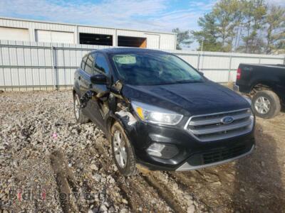 2017 Ford ESCAPE Escape SE, черный — VIN 1FMCU0GD5HUC27856, Copart