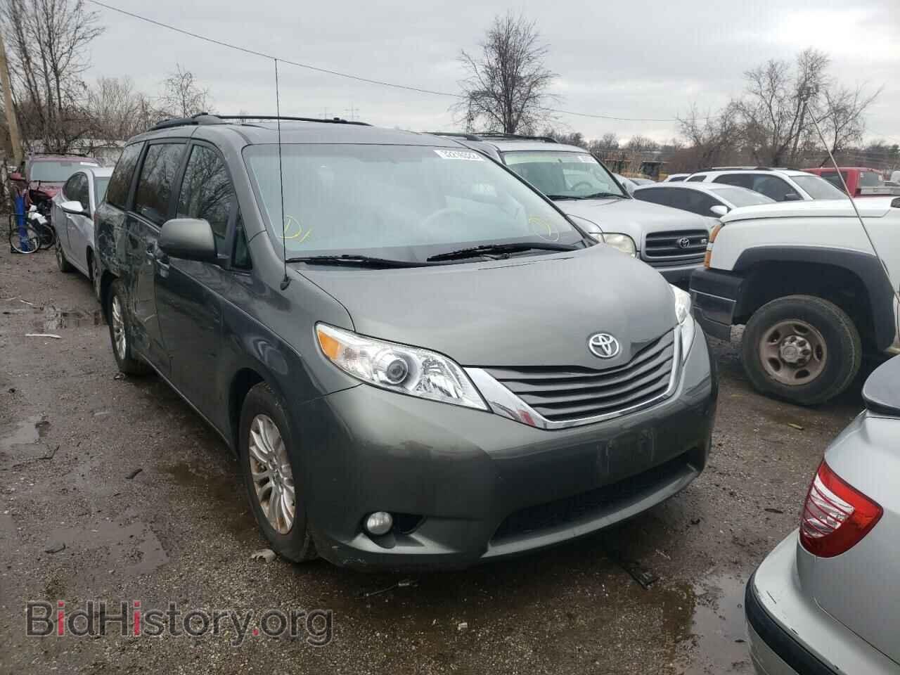 Фотография 5TDYK3DC6BS059508 - TOYOTA SIENNA 2011