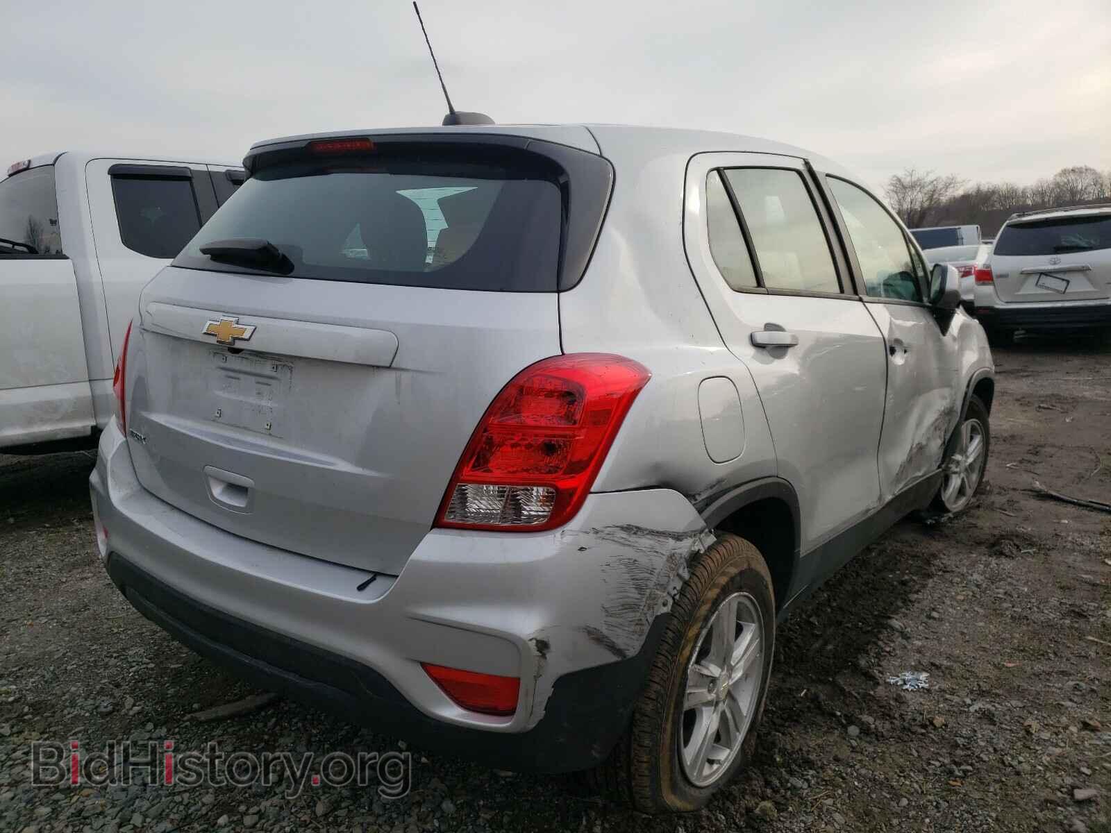 2019 CHEVROLET TRAX - VIN: 3GNCJKSB6KL389857 - Фото 4