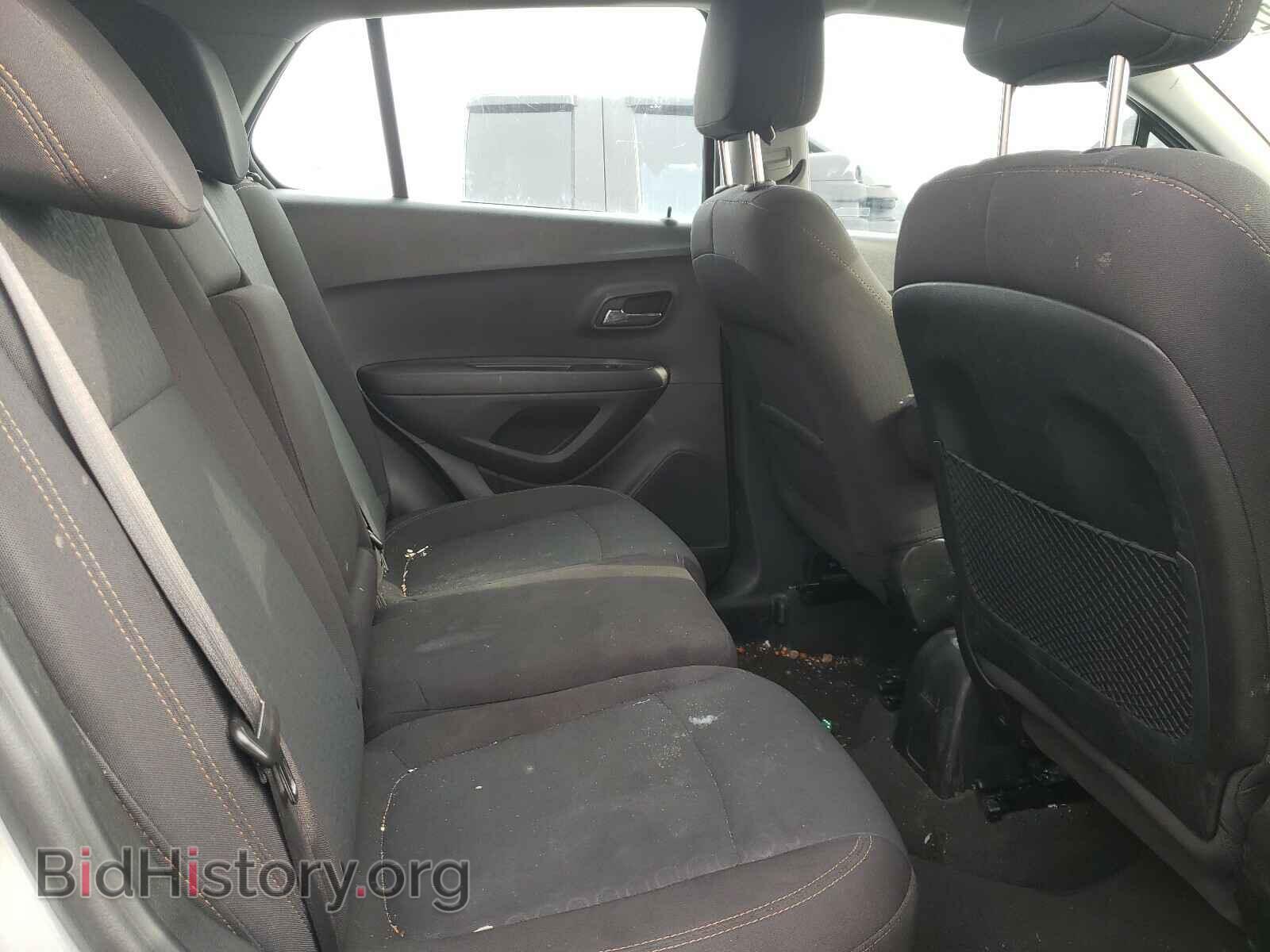 2019 CHEVROLET TRAX - VIN: 3GNCJKSB6KL389857 - Фото 6