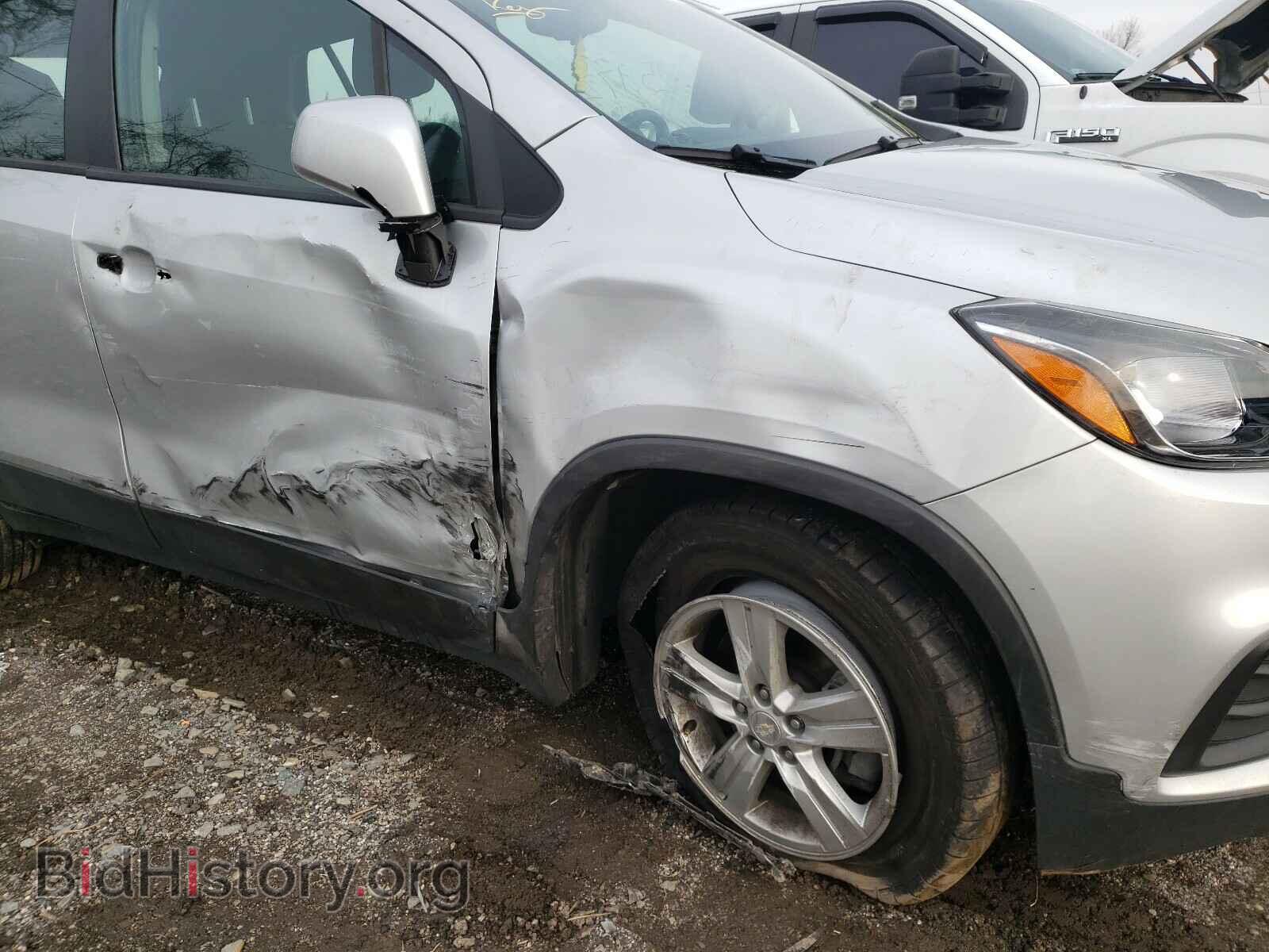 2019 CHEVROLET TRAX - VIN: 3GNCJKSB6KL389857 - Фото 9
