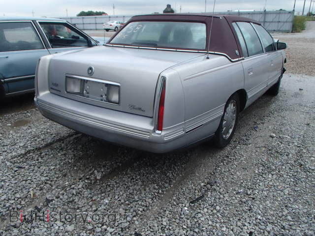 1998 CADILLAC DEVILLE - VIN: 1G6KF5496WU776179 - Фото 4