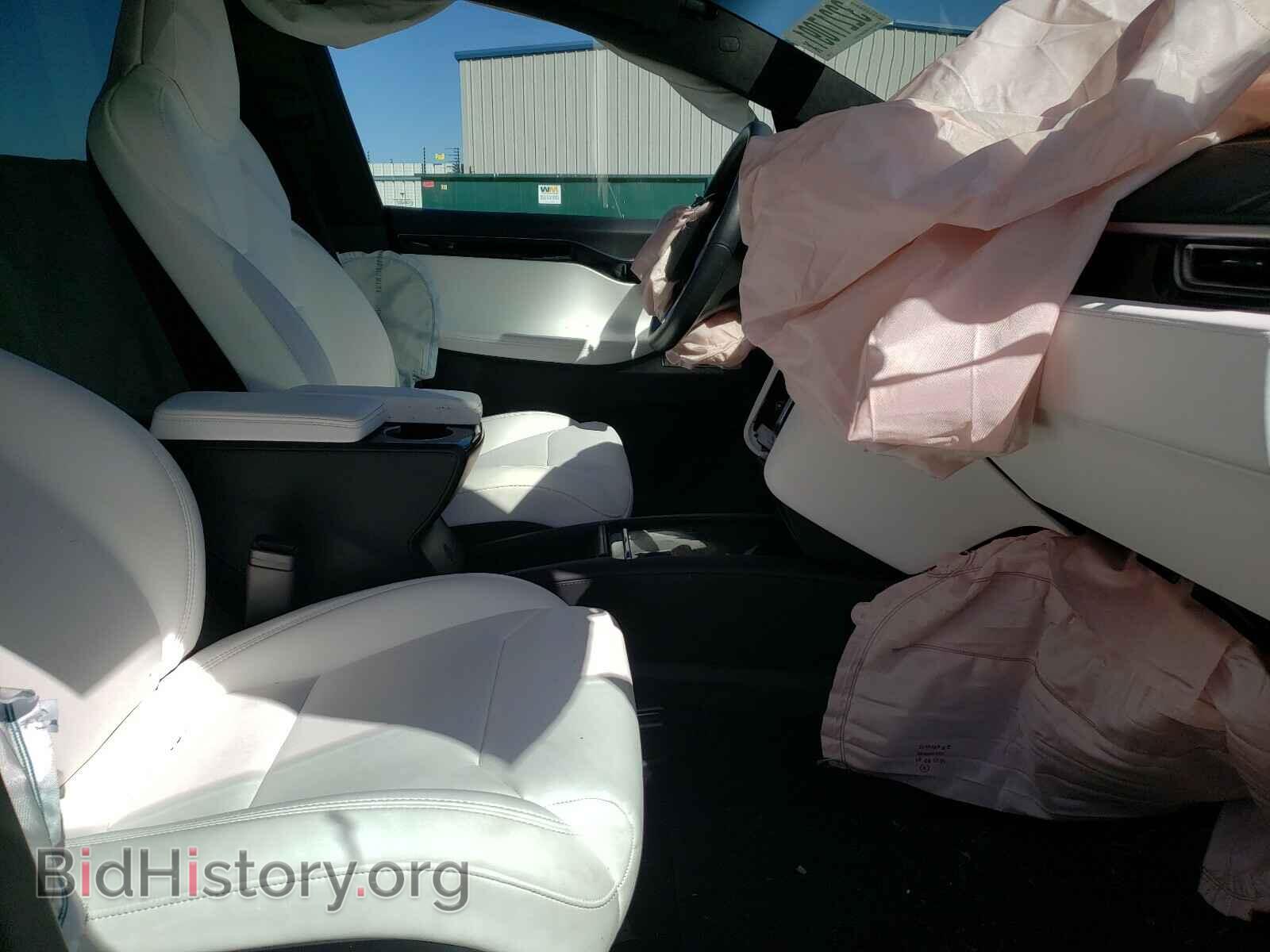 2017 TESLA MODEL X - VIN: 5YJXCAE28HF060269 - Фото 5