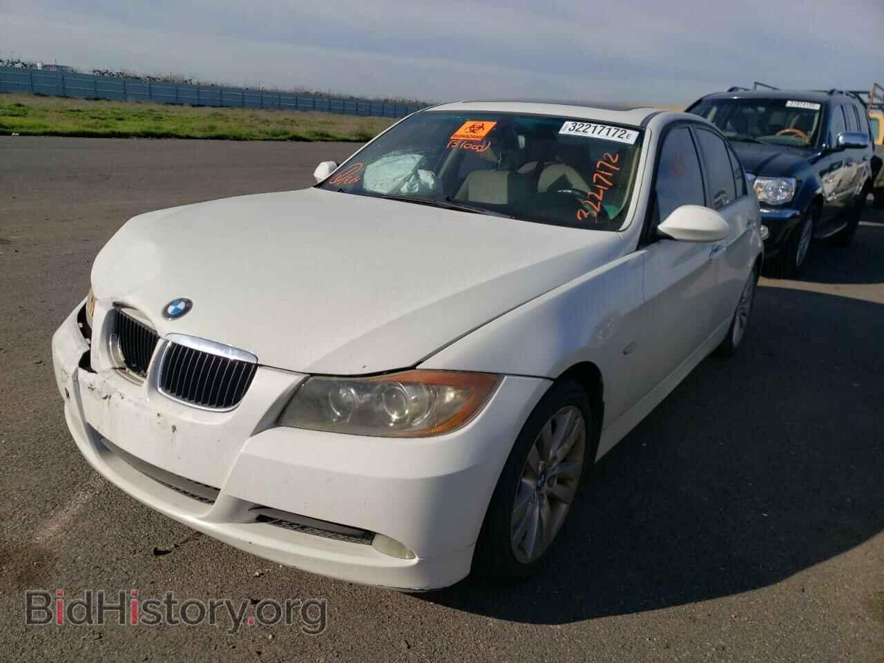 2007 BMW 3 SERIES - VIN: WBAVA33517P140164 - Фото 2