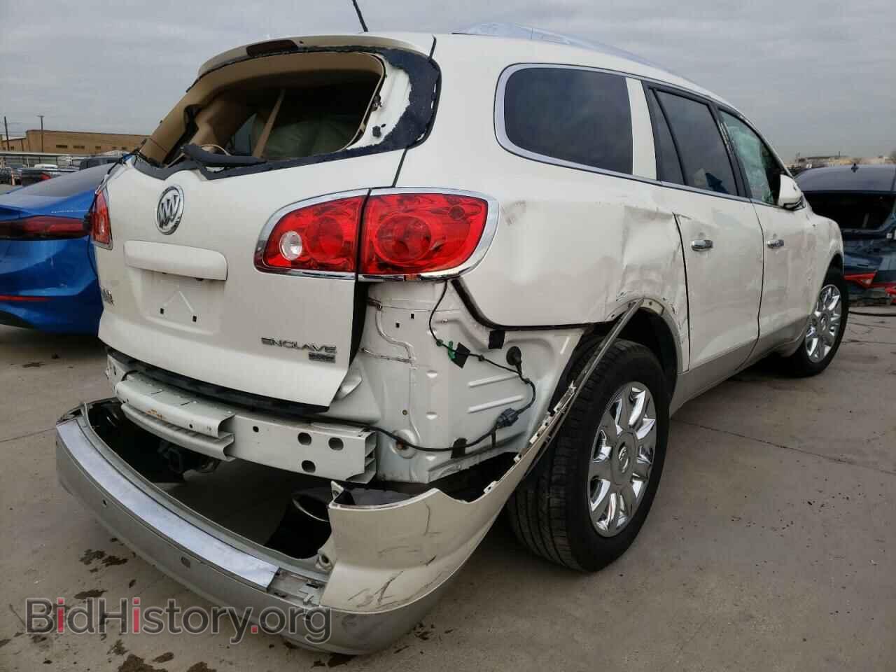 2011 BUICK ENCLAVE - VIN: 5GAKRCED7BJ320393 - Фото 4