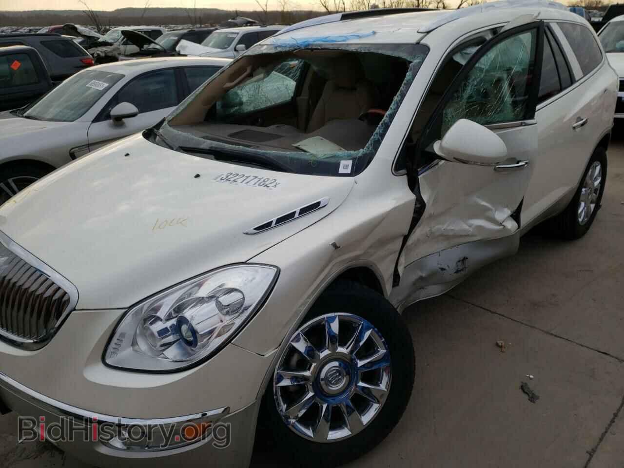 2011 BUICK ENCLAVE - VIN: 5GAKRCED7BJ320393 - Фото 9