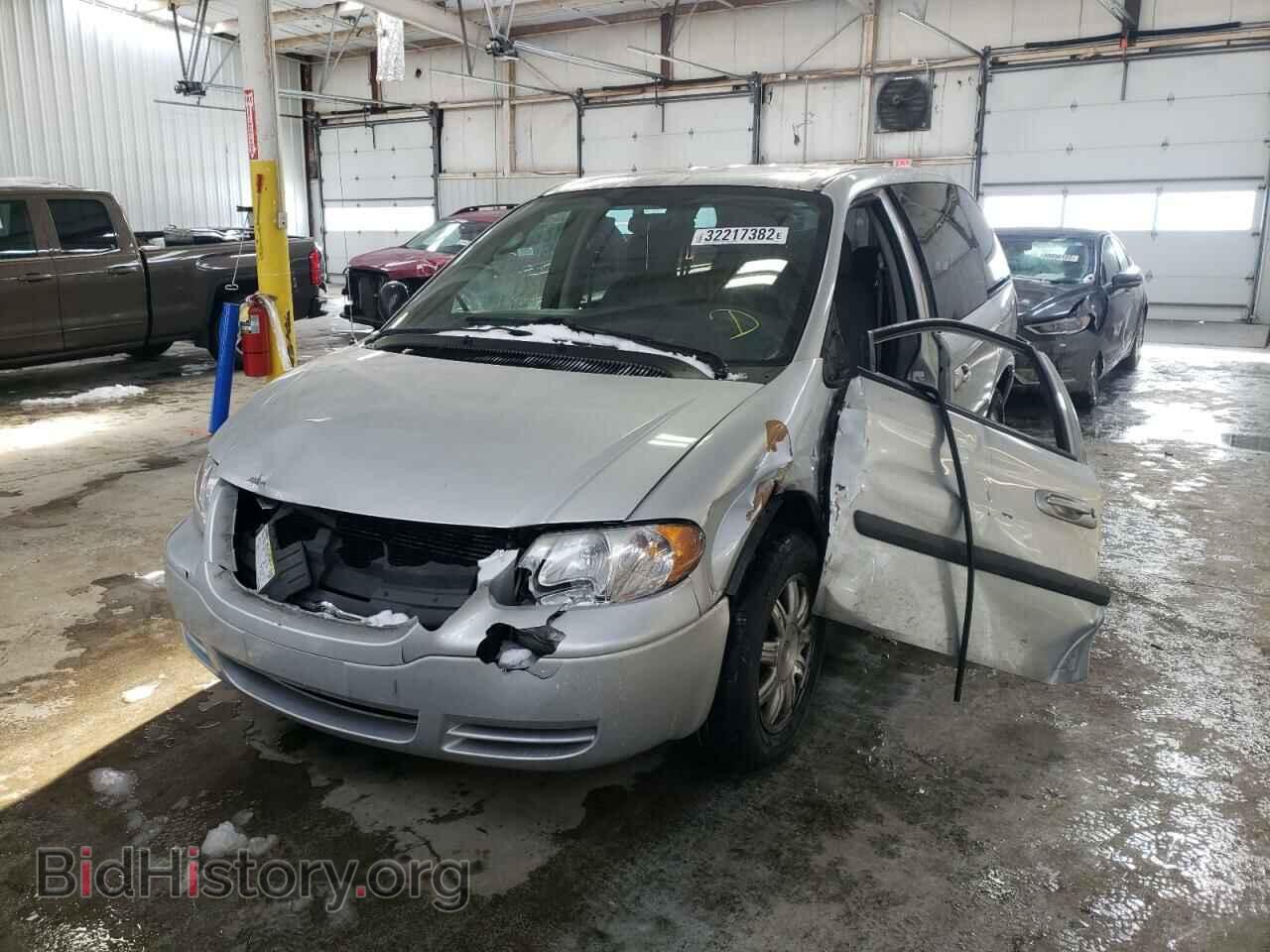 2006 CHRYSLER MINIVAN - VIN: 1A4GP45R86B706763 - Фото 2