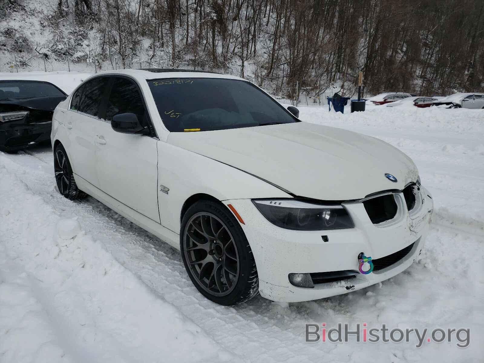 Photo WBAPL3C59AA409198 - BMW 3 SERIES 2010