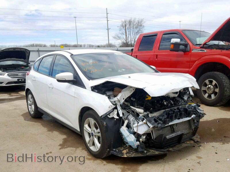 2014 Ford FOCUS SE (VIN 1FADP3K21EL397274) — фото 1 из 10, Copart, повреждение: передняя часть