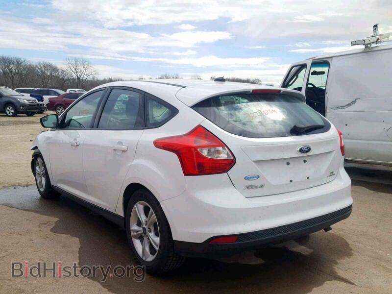 2014 Ford FOCUS SE (VIN 1FADP3K21EL397274) — фото 3 из 10