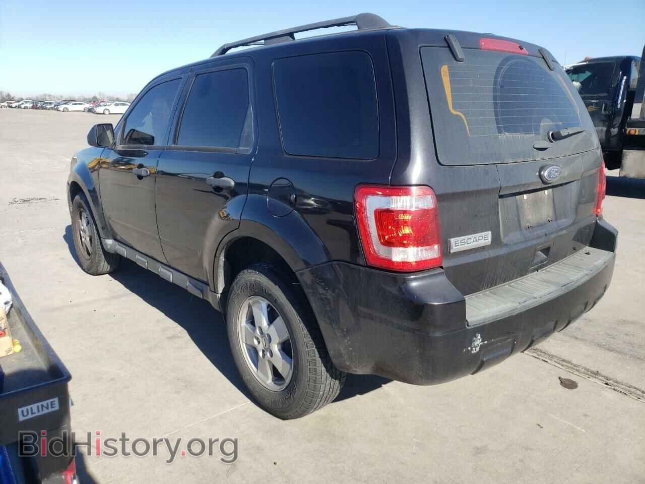 2011 FORD ESCAPE - VIN: 1FMCU0C71BKB23500 - Фото 3