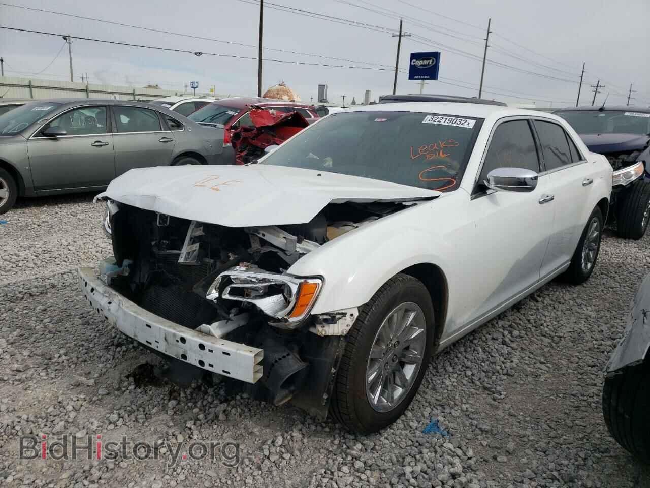 2014 CHRYSLER 300 - VIN: 2C3CCAET2EH118183 - Photo 2