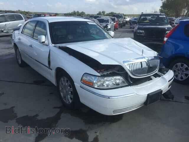 Photo 2LNBL8CV3BX751020 - LINCOLN TOWNCAR 2011