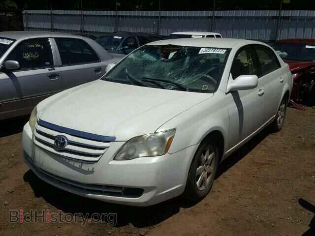 2005 TOYOTA AVALON - VIN: 4T1BK36B45U014721 - Фото 2