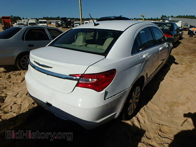 2012 CHRYSLER 200 - VIN: 1C3CCBBB1CN316856 - Фото 4