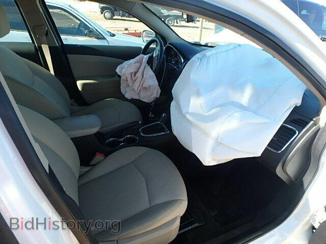 2012 CHRYSLER 200 - VIN: 1C3CCBBB1CN316856 - Фото 5