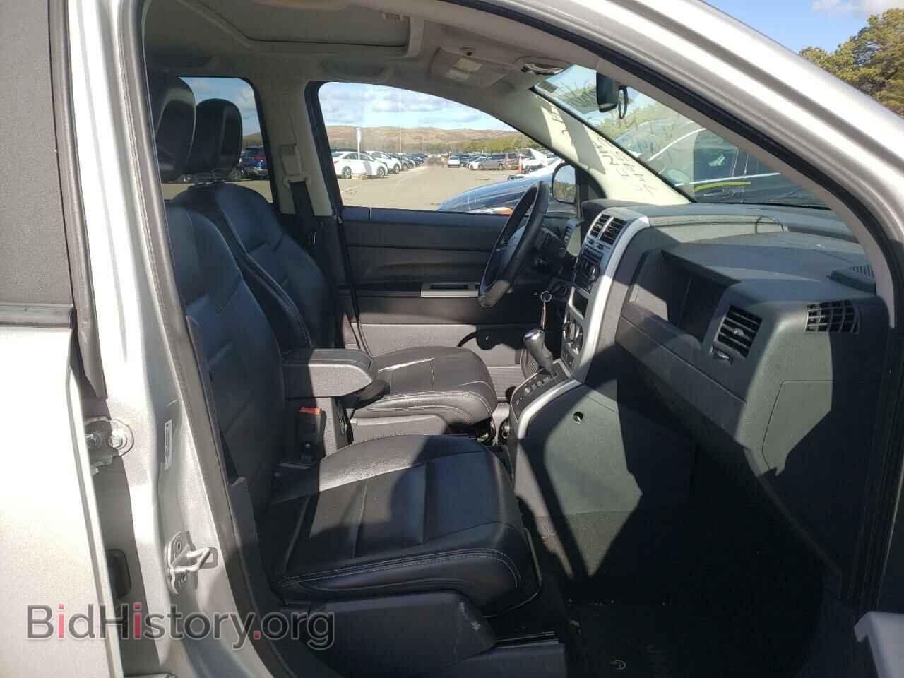 2008 JEEP COMPASS - VIN: 1J8FF57W38D749520 - Фото 5