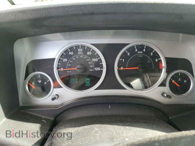 2008 Jeep COMPASS (VIN 1J8FF57W38D749520) — photo 8 of 10