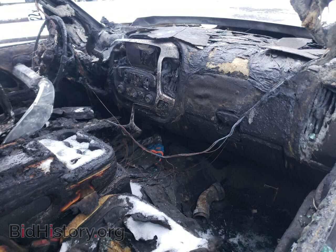 2018 GMC SIERRA - VIN: 1GT12SEY3JF282934 - Фото 9