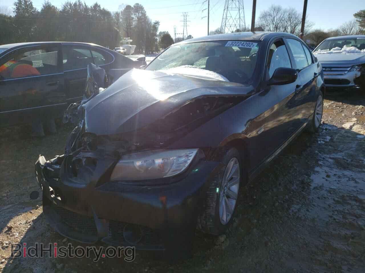 2011 BMW 3 SERIES - VIN: WBAPH7C52BE131201 - Фото 2