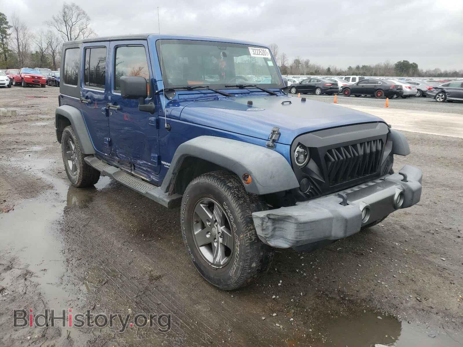 Photo 1J4BA3H13AL213894 - JEEP WRANGLER 2010