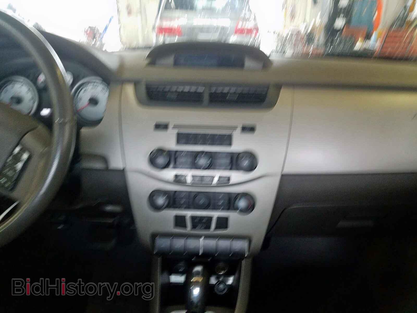 2008 FORD FOCUS - VIN: 1FAHP35N88W120972 - Фото 9