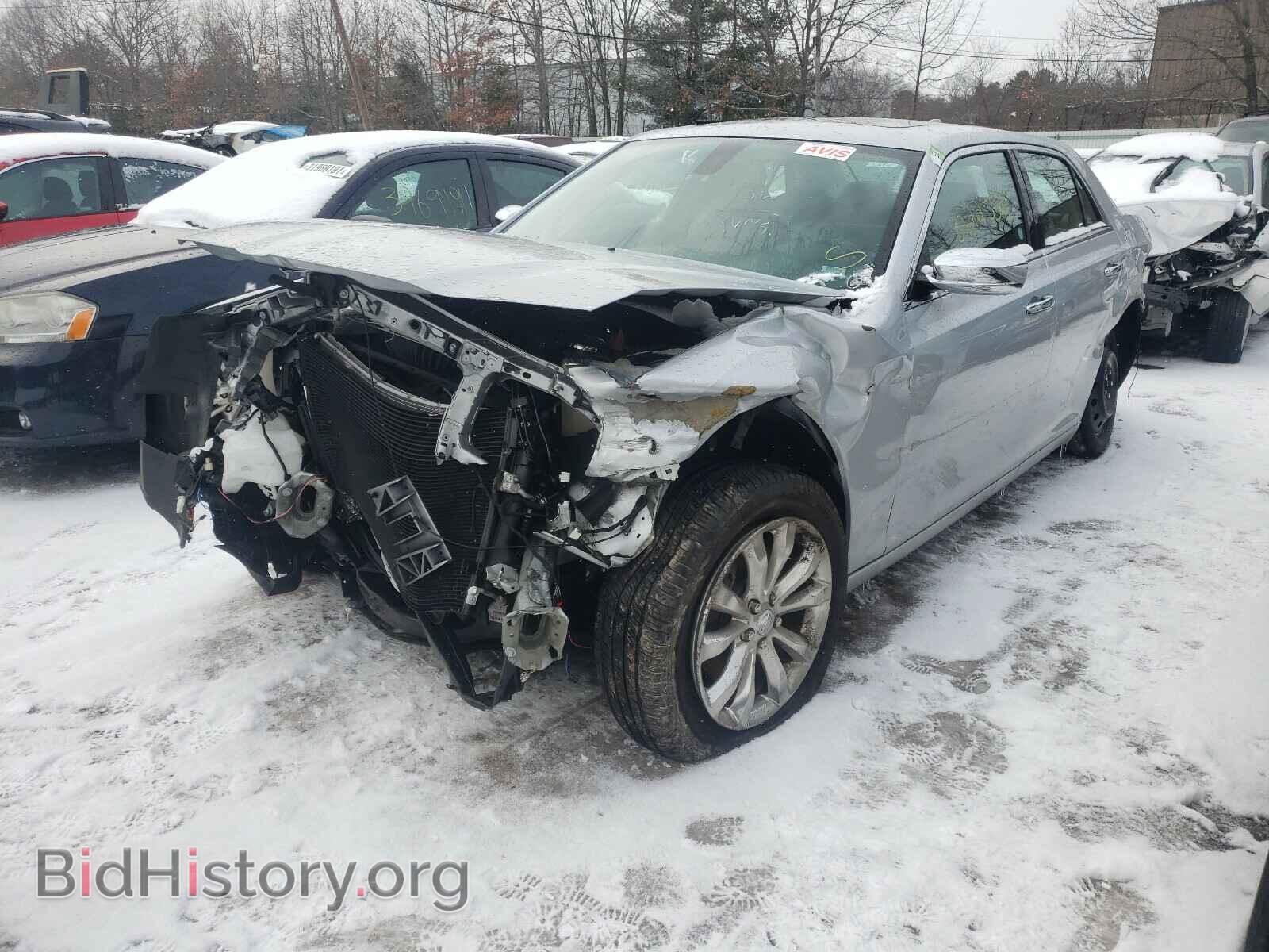 2020 CHRYSLER 300 - VIN: 2C3CCAKG2LH131651 - Фото 2