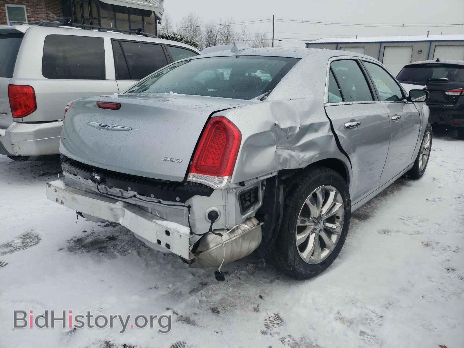 2020 CHRYSLER 300 - VIN: 2C3CCAKG2LH131651 - Фото 4