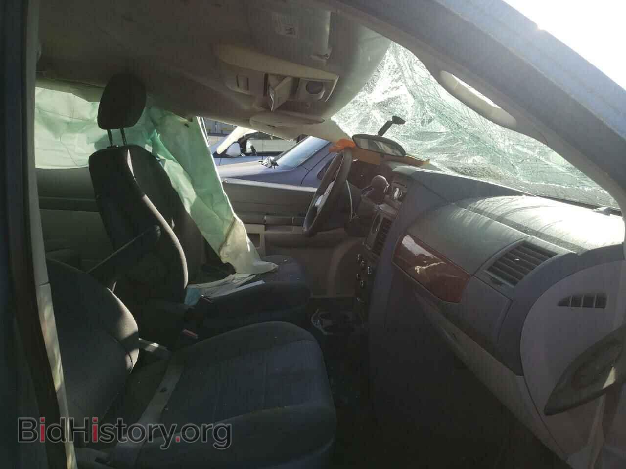 2008 CHRYSLER MINIVAN - VIN: 2A8HR44HX8R667054 - Фото 5