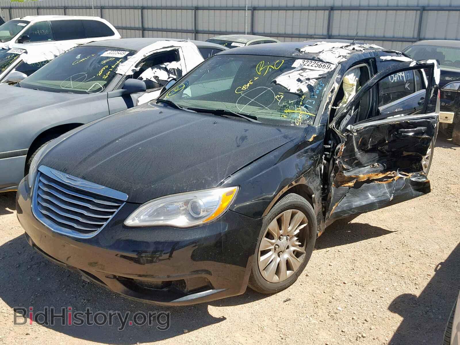 2013 CHRYSLER 200 - VIN: 1C3CCBAB4DN735285 - Фото 2
