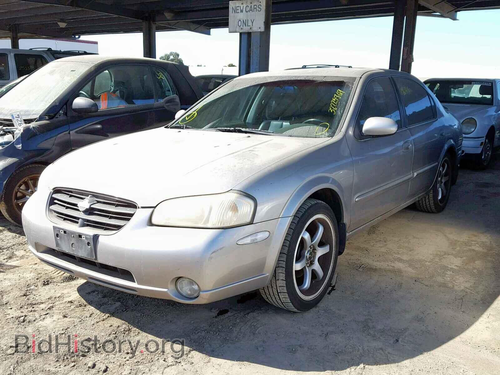 2000 NISSAN MAXIMA - VIN: JN1CA31AXYT203753 - Photo 2