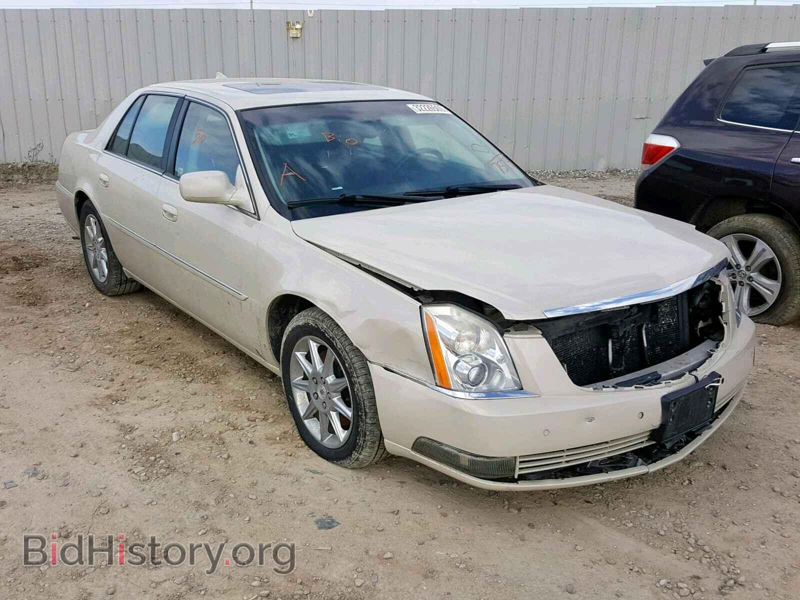 Photo 1G6KD5EY2AU137575 - CADILLAC DTS 2010