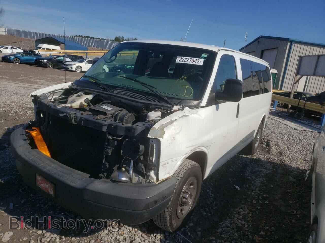 2008 CHEVROLET EXPRESS - VIN: 1GAGG25K181224053 - Фото 2